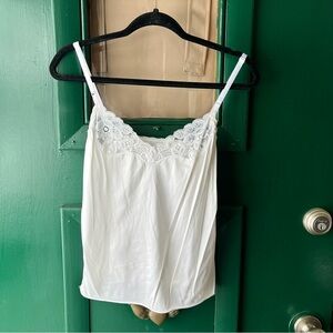 Vintage Vanity Fair lace top size 32